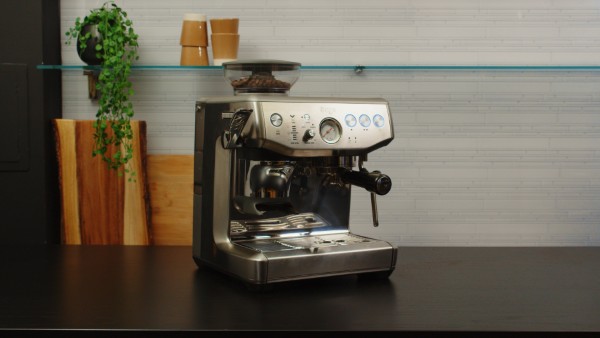 מכונת קפה Barista Express® Impress SES876BSS + 2 ק"ג תערובות + נוזל ניקוי מתנה!